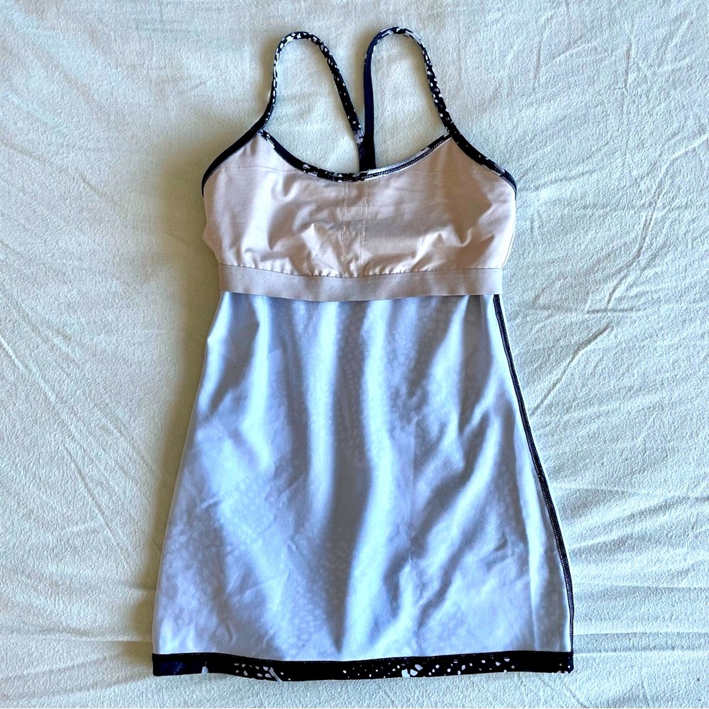 Lululemon - Picture 5 of 6
